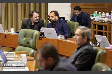 جلسه شورای شهر با حضور شهردار تهران 13