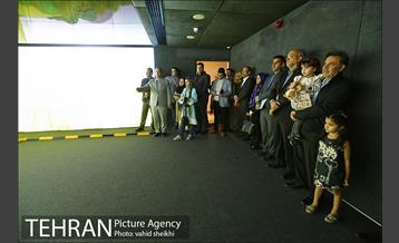 بازدید وزیر راه و شهرسازی از باغ کتاب 21