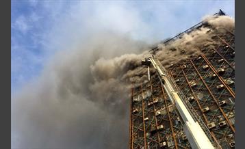 ساختمان پلاسکو در آتش 15