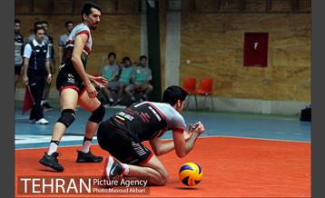 دیدار تیم های والیبال بانک سرمایه و کاله