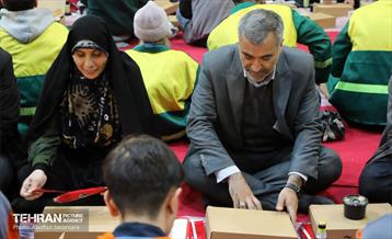 ضیافت افطاری نیروهای محترم پاکبان و فضای سبز منطقه 8 8