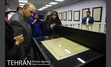 بازدید مدیرکل دفتر شهردار تهران از نمایشگاه دائمی نقشه 6