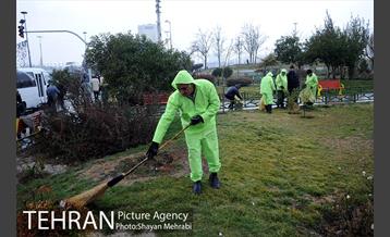 خدمات شهرداری تهران در پایان راهپیمایی یوم الله 22 بهمن 3
