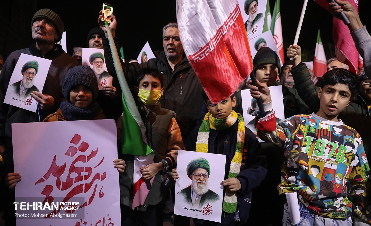 عزاداری هفتمین روز شهادت رهبر انقلاب در میدان بریانک 17