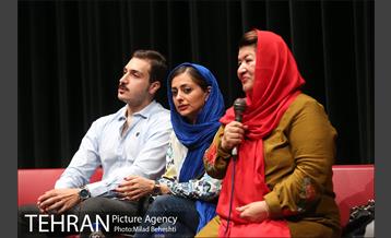 نقد فیلم زیر سقف دودی در فرهنگسرای ارسباران‎ 18