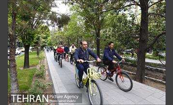 پویش سه شنبه های بدون خودرو با حضور شهردار تهران 6