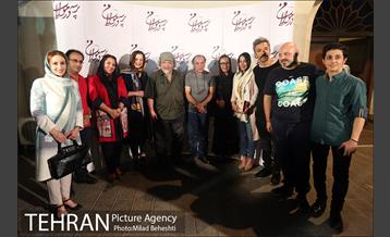 اکران خصوصی فیلم پرسه در حوالی من‎ 24