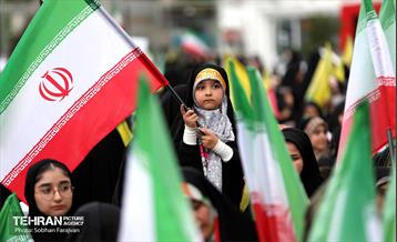 اجتماع «دختران آرمانی» 37