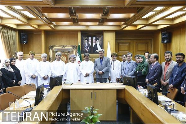 دیدار هیئت بلند پایه عمانی با شهردار تهران 22
