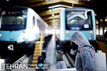 عملیات ضدعفونی کردن مترو تهران 2