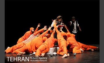 نمایش حکومت نظامی‎ 27