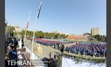 شهردار تهران در آیین نواختن زنگ سال تحصیلی جدید در دبیرستان ماندگار البرز 29