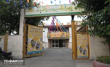 آیین افتتاحیه جشنواره نور و بازی‌های چوبی  33