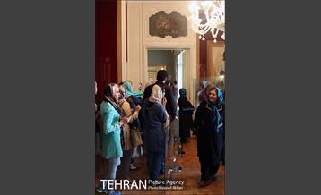 بازدید مسافران نوروزی تهران از کاخ موزه نیاوران‎ 13
