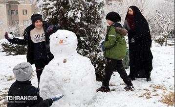 روز برفی در منطقه 5 13