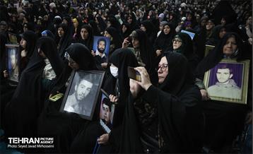 اوالین کنگره سرداران و 700 شهید منطقه 19 6
