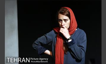 نمایش پروانه الجزایری 19