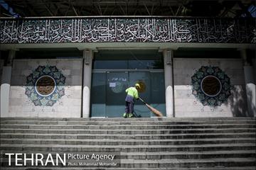آماده سازی دانشگاه تهران برای نماز جمعه 15