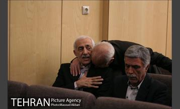 مراسم ختم منصور پورحیدری‎ 15