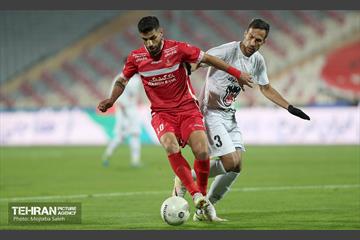 دیدار تیم های فوتبال پرسپولیس و ذوب آهن  6
