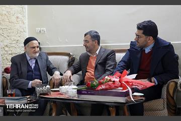 دیدار شهردار منطقه۱۷ با جمعی از مردآفرین دارالشهدای تهران 13
