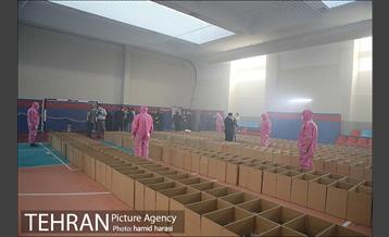 تهیه و توزیع هزار بسته معیشتی در محلات قلب پایتخت 15