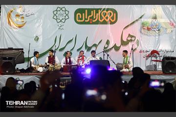 برج آزادی میزبان مسافران نوروزی 12