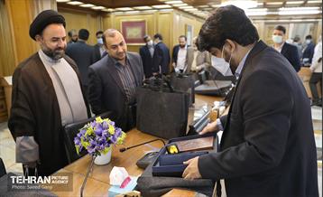 تجلیل شهردار تهران از اعضای شورای شهر به مناسبت هفته شوراها 8