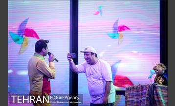 جشن بوی کاغذ رنگی 22