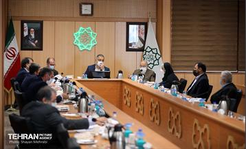 اولین جلسه کمسیون ماده ۵ با حضور شهردار تهران 17