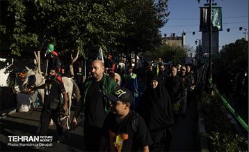 نجات اهل عالم با حسین است  15