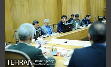 دیدار اعضای فدراسیون فوتبال با شهردار تهران 17