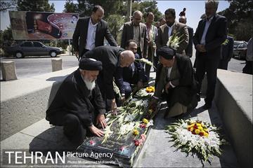 بزرگداشت آیت الله طالقانی 18