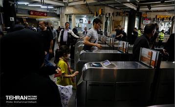 بازدید مدیرعامل شرکت بهره‌برداری متروی تهران از خدمت رسانی در روز اربعین