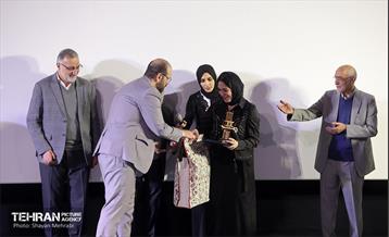 مراسم تقدیر از بازیگر فیلم «سرزمین فرشته‌ها» 8
