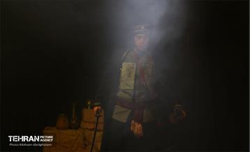 نمایش آیینی خانه ای از گل و اندوه 22