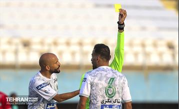 دیدار تیم های فوتبال پرسپولیس و آلومینیوم اراک 7