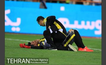 دیدار تیم‌های فوتبال استقلال تهران - نساجی مازندران 23