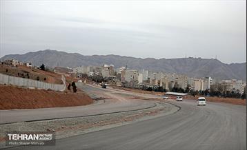 اینجا کارگاهه؛ بزرگراه شهید شوشتری 42