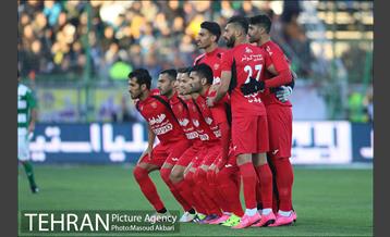 دیدار ذوب اهن و پرسپولیس در لیگ برتر فوتبال