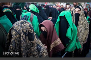 کاروان نمادین اسرای کربلا در مسیر طویریج  1