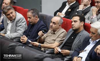 هم اندیشی صمیمانه شهردار تهران با سازندگان شهر 9