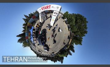 رقـابت یکصد خودرو در رالی تهران  35