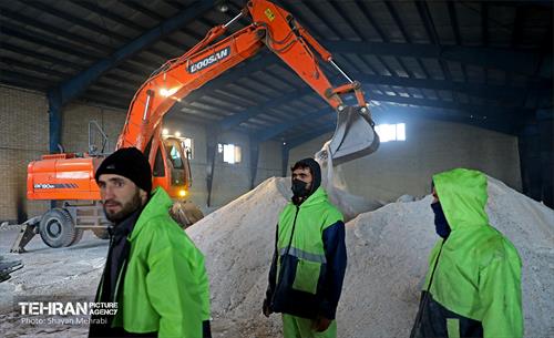 بازدید اصحاب رسانه از خدمات برف‌روبی منطقه 5 شهرداری تهران 5