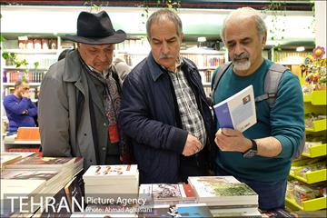 ششمین دوره کتابگردی احمد مسجدجامعی 24