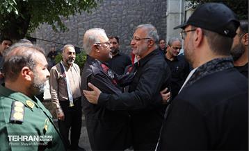 دیدار شهردار تهران با اعضای خانواده شهدای مدرسه شجره طیبه میناب 56