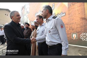 آیین بدرقه خادمین سازمان آتش‌نشانی 16