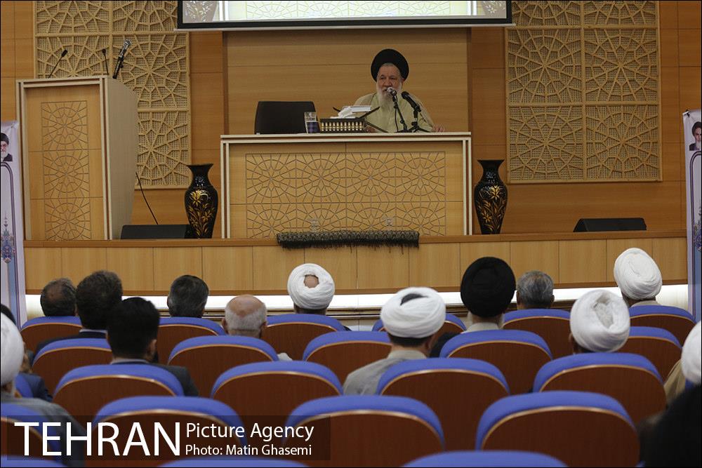 گردهمایی بزرگ ائمه جماعات و مبلغین فرهنگی شرق تهران در آستانه ماه محرم 1