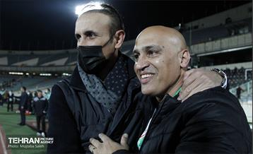 دیدار تیم های فوتبال پرسپولیس تهران و صنعت نفت آبادان 1