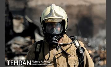 آتش سوزی انبار کالا در خیابان فداییان اسلام 16